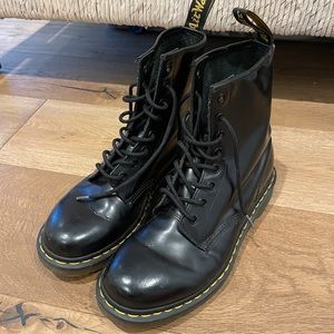 DOC MARTEN 1460 BOOT